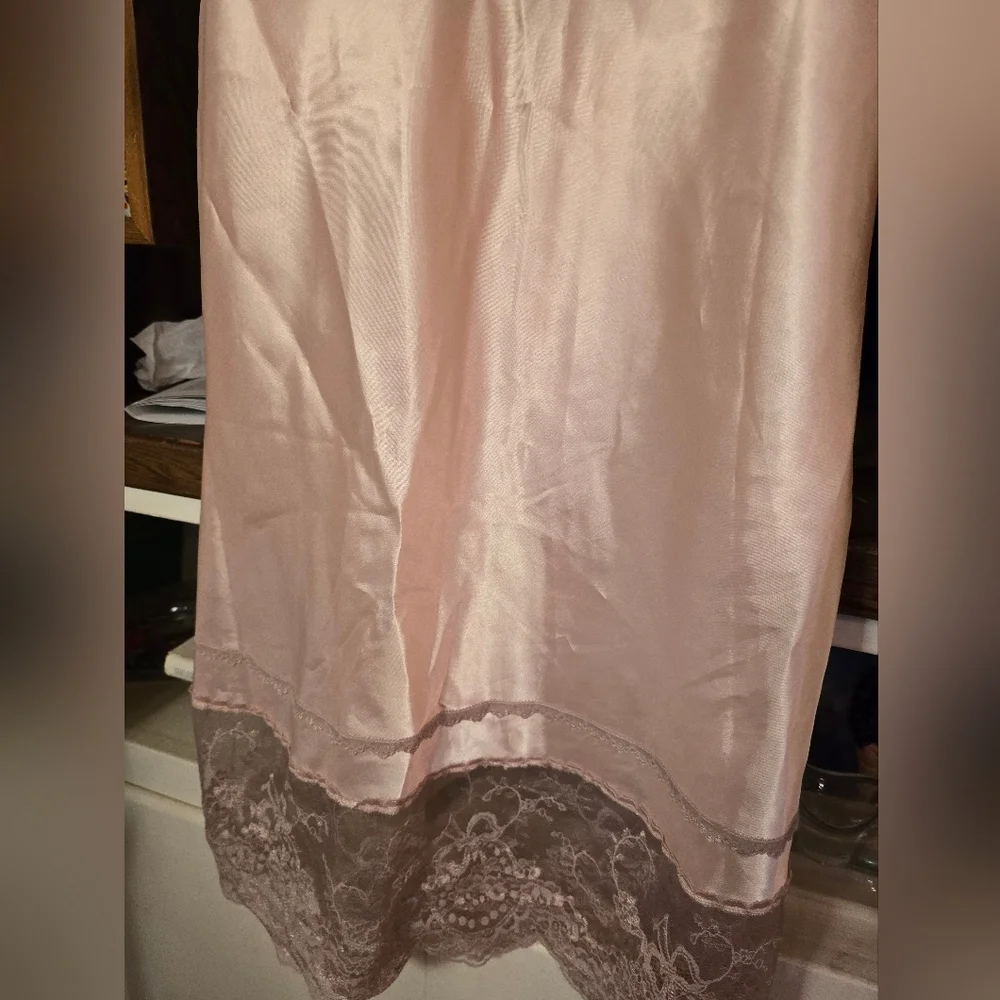 Lady Carmen Vintage Elegant Pink Lace Trim Slip Dress
